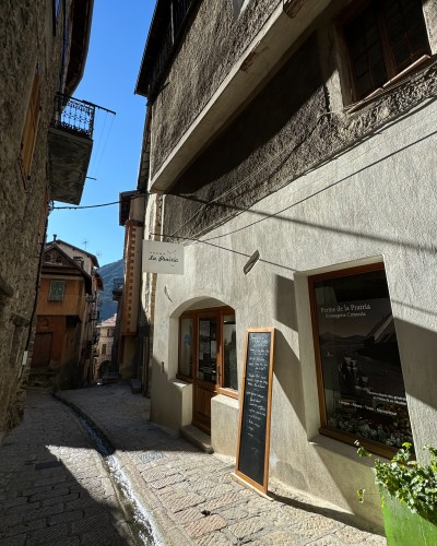 image3